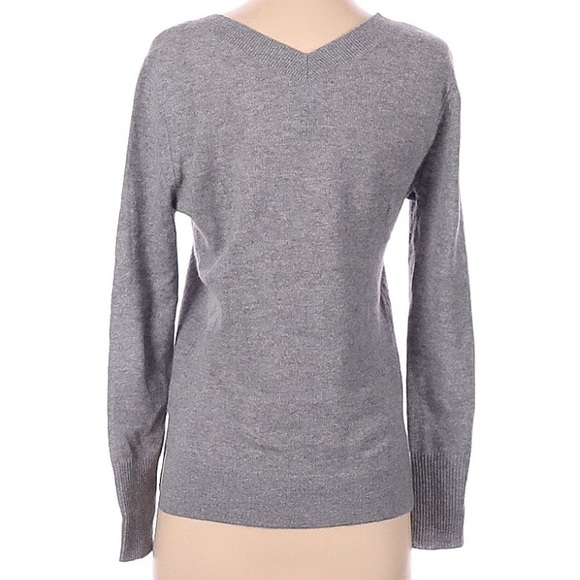 Halogen 💯% Cashmere V Neck Sweater 💕 - Picture 2 of 2